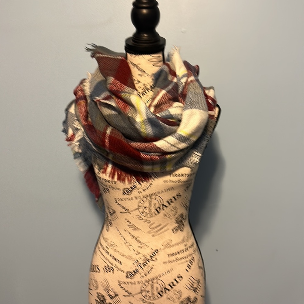 Long scarf